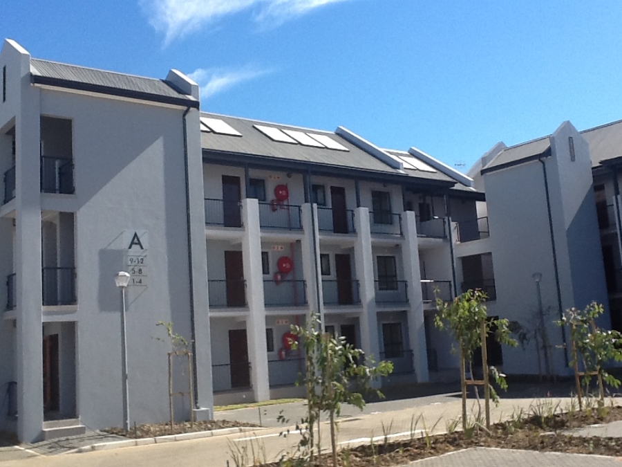 To Let 2 Bedroom Property for Rent in Buh Rein Estate Western Cape